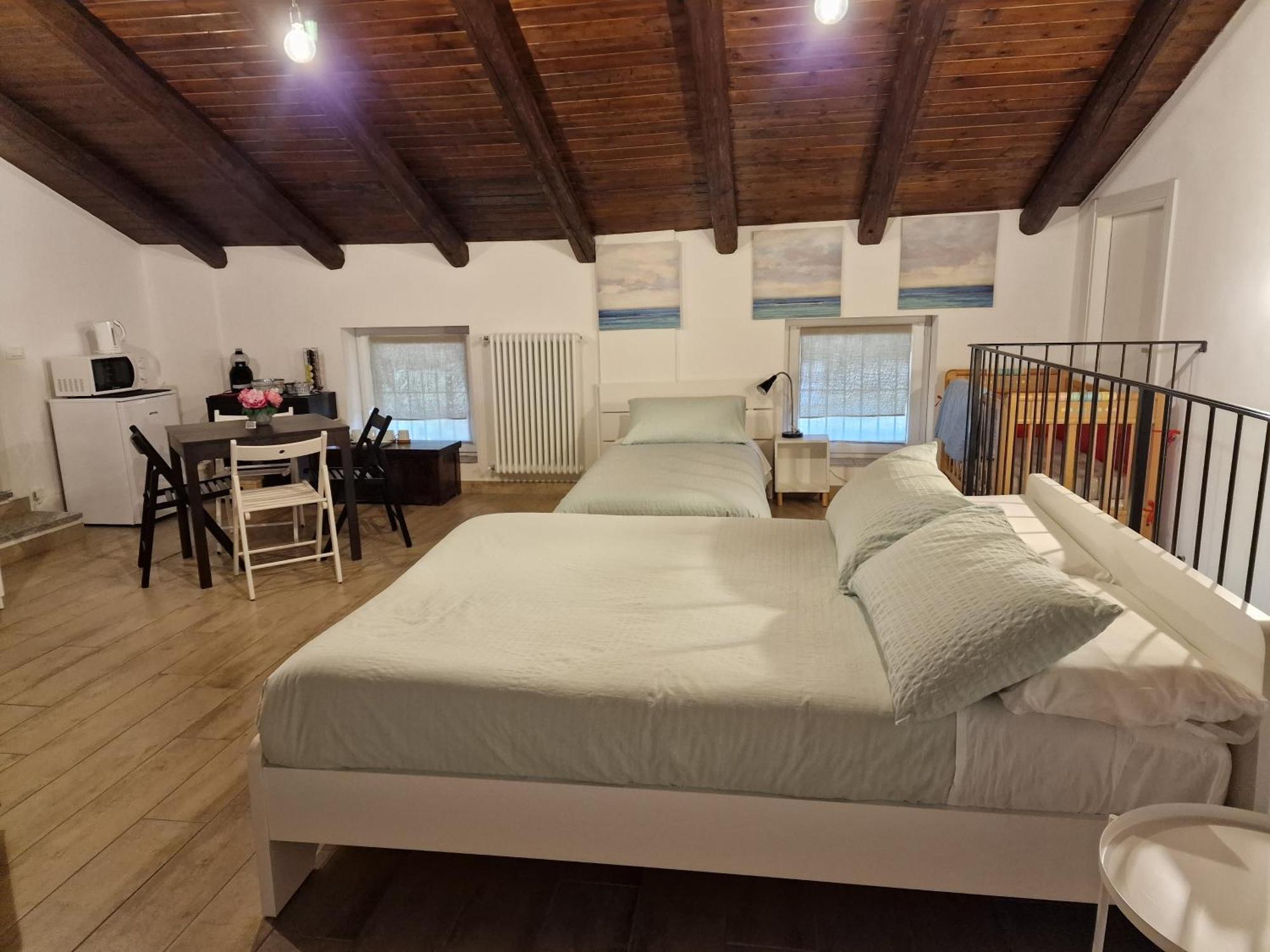 La Tana Dei Corgi Bed & Breakfast Moncrivello Oda fotoğraf