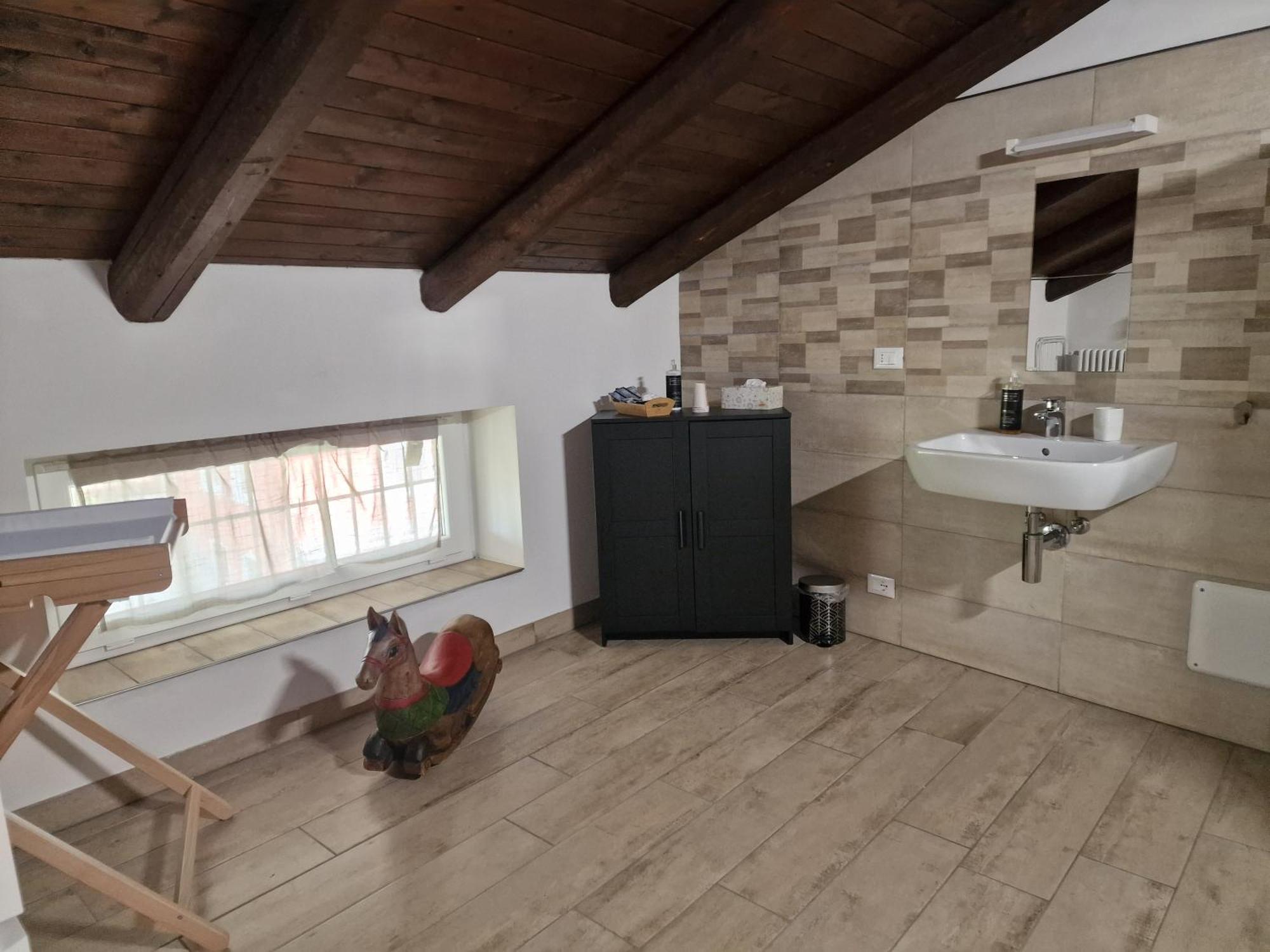 La Tana Dei Corgi Bed & Breakfast Moncrivello Dış mekan fotoğraf